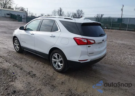 2019 Chevrolet Equinox Premier z USA, uszkodzony, nr VIN 2GNAXNEV7K6239385